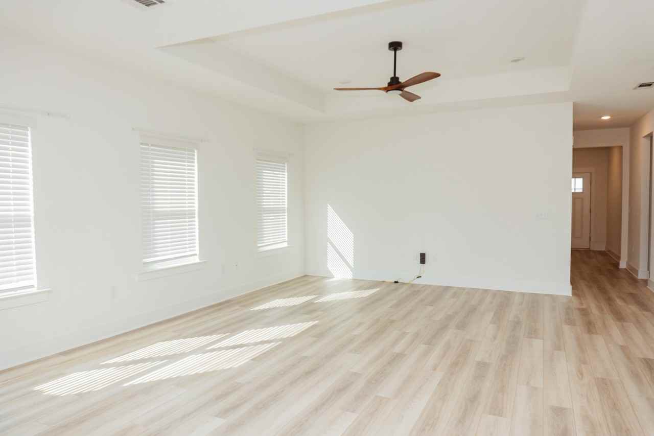 233 Lyla Ln #360 - Photo 5 of 33