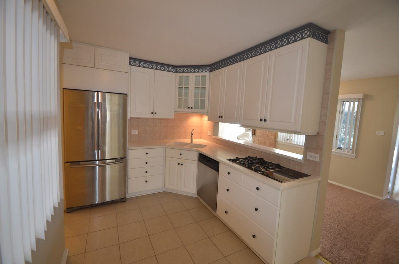 941 Sherwood Rd - Photo 2 of 12