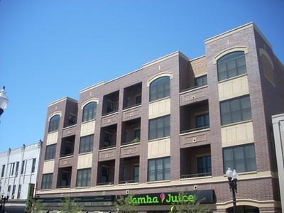 918 W Belmont Ave #302 - Photo 2 of 2