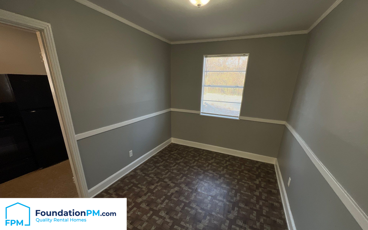 1570 Rebecca St #1 - Photo 5 of 15