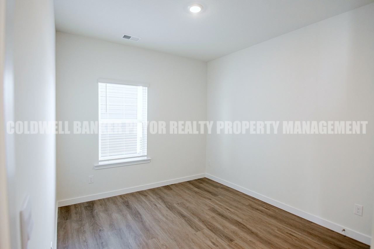 7492 Bendire Loop #1 - Photo 6 of 31