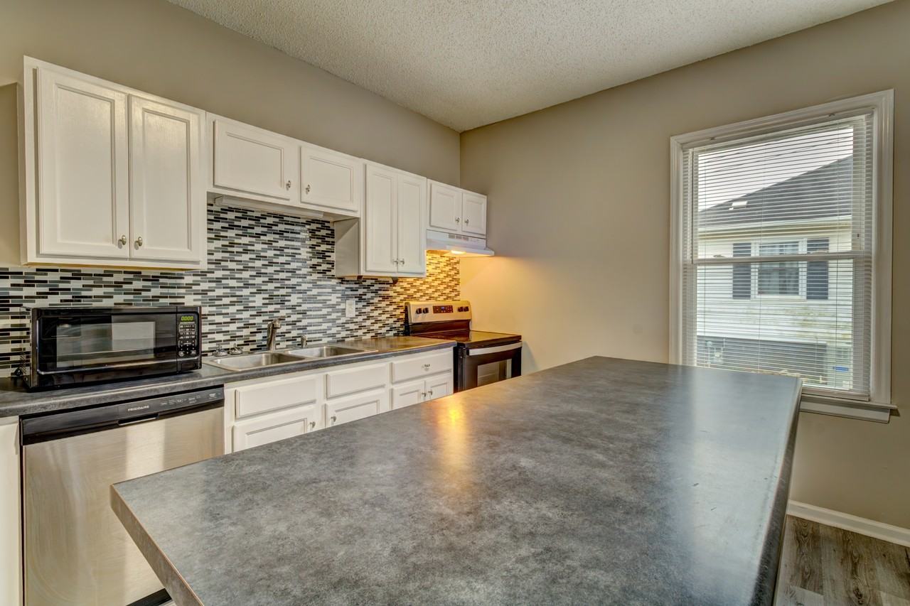 64 Burton St #1 - Photo 5 of 17