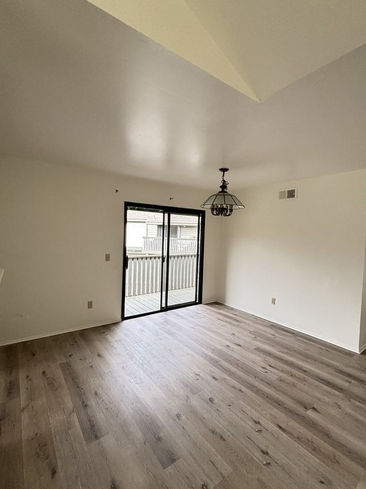 3435 Reynard Way #1 - Photo 5 of 26