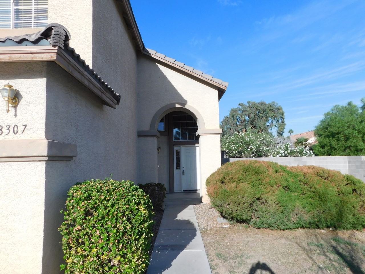 8307 Rockefeller St - Photo 2 of 7