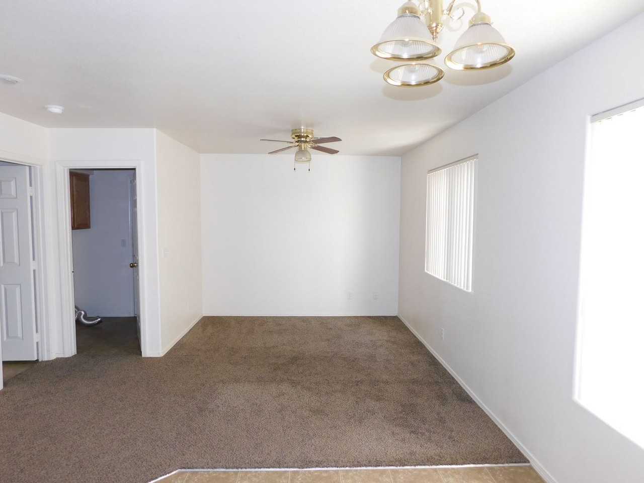 8307 Rockefeller St - Photo 3 of 7