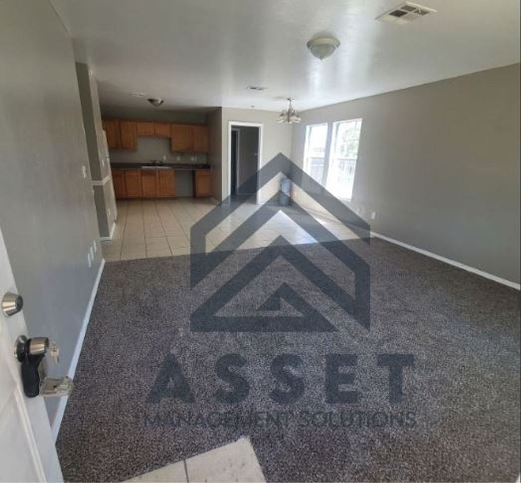 612 Nw 111th St - Photo 2 of 15