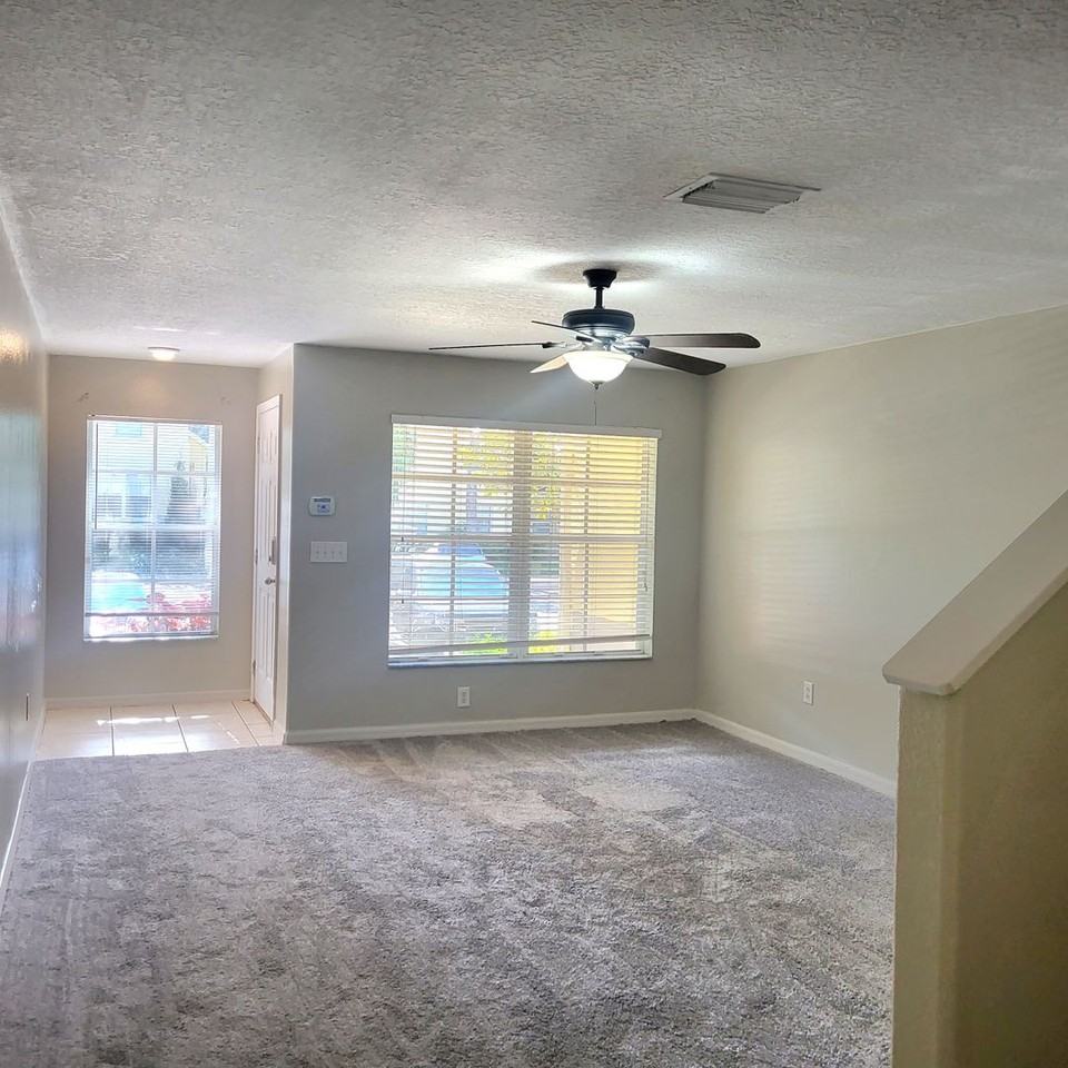 10938 Brickside Ct - Photo 2 of 24