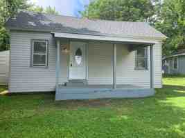 featured image of 902 E Garfield St