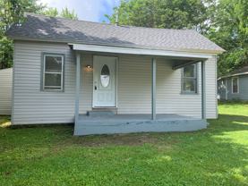 902 E Garfield St - Photo 1 of 1