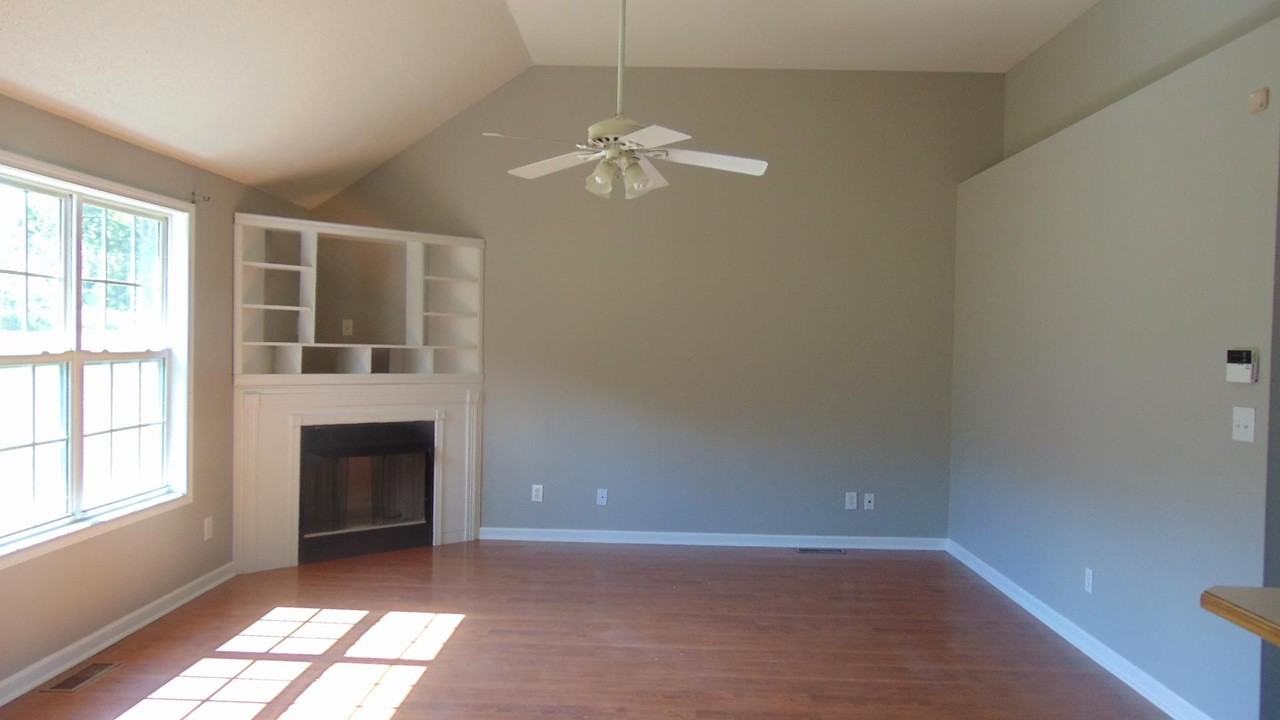 974 Brandi Phillips Dr - Photo 3 of 14