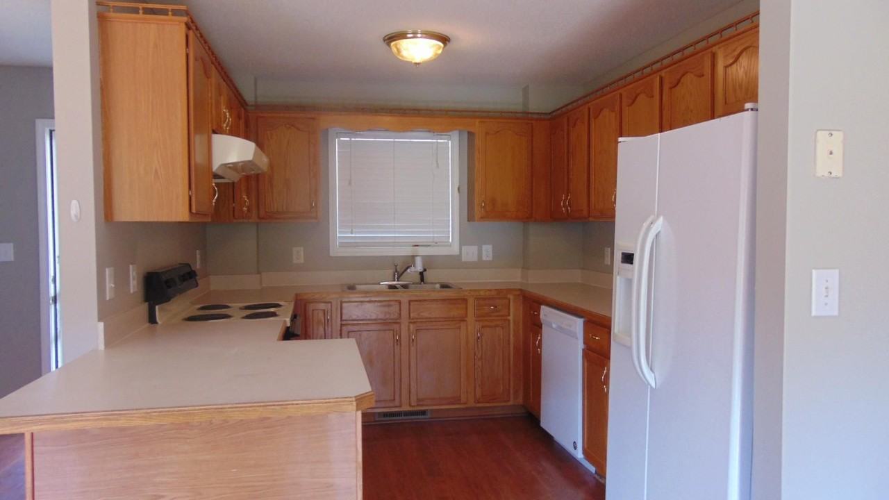 974 Brandi Phillips Dr - Photo 5 of 14