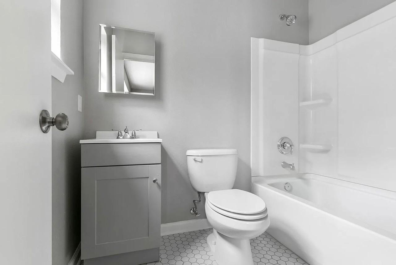 1709 1709 - 1711 Andrew Street - 1711 #2C - Photo 5 of 10