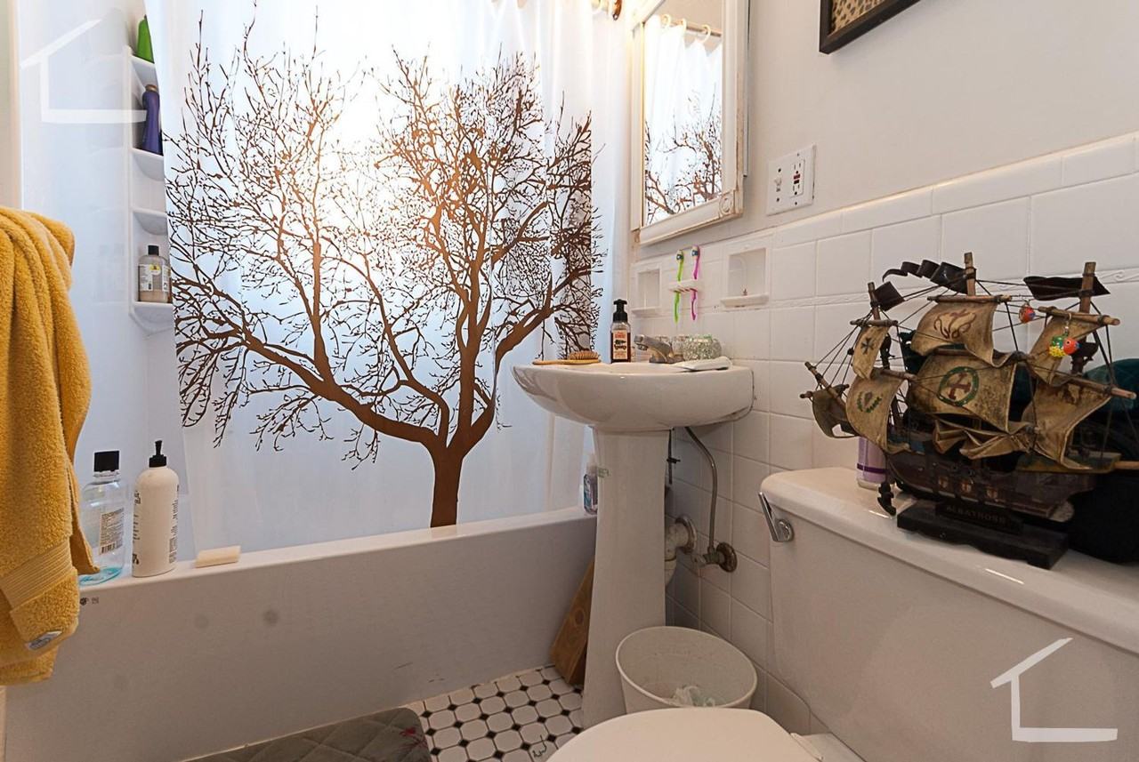 213 Chestnut Hill Ave - Photo 5 of 6