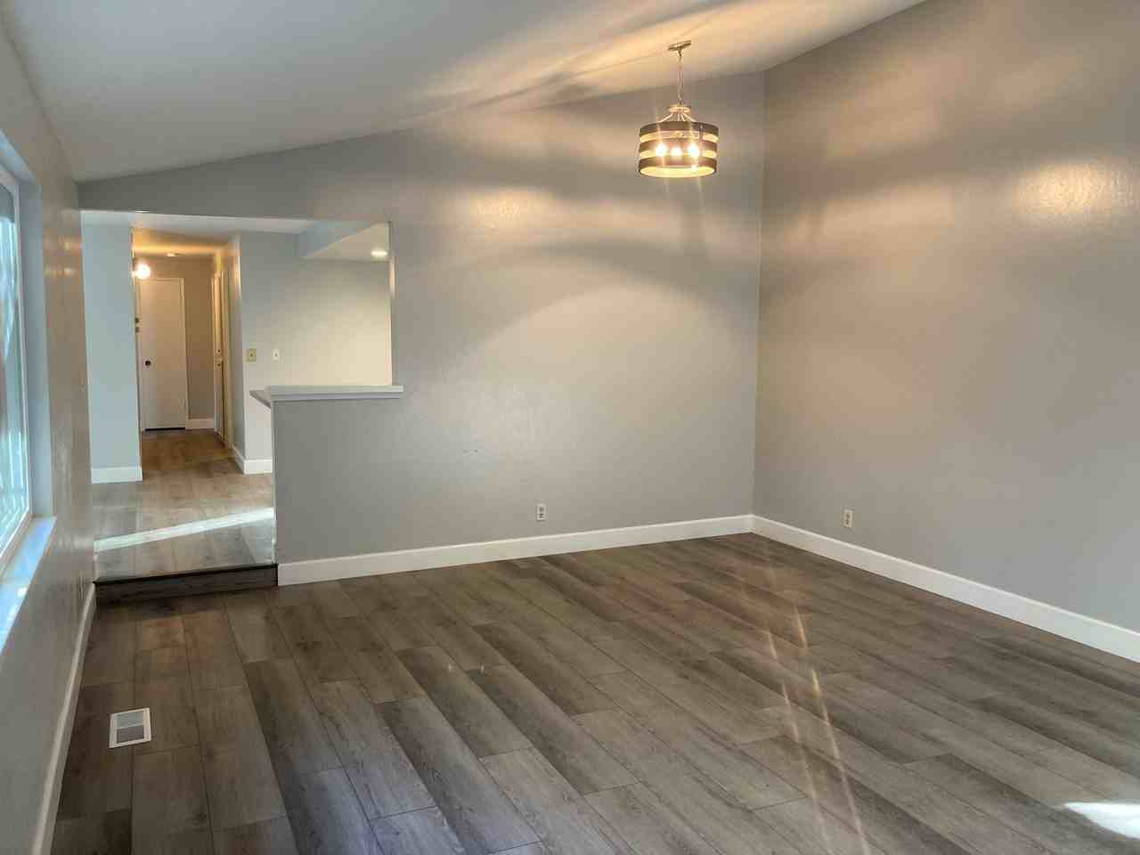 2650 Starks Way - Photo 3 of 11