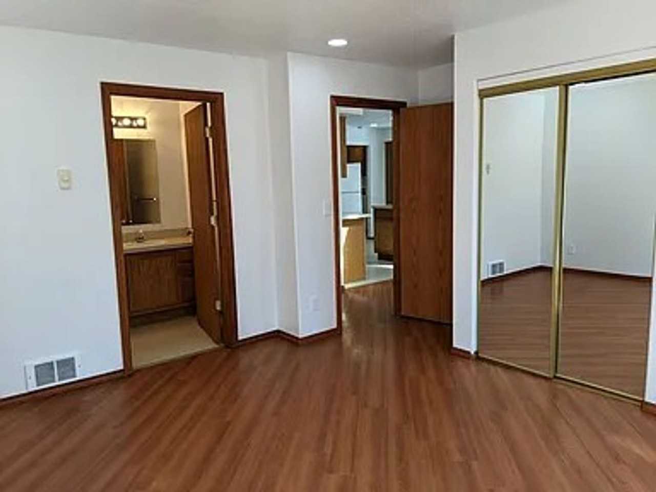 759 Stephens Dr - Photo 7 of 12