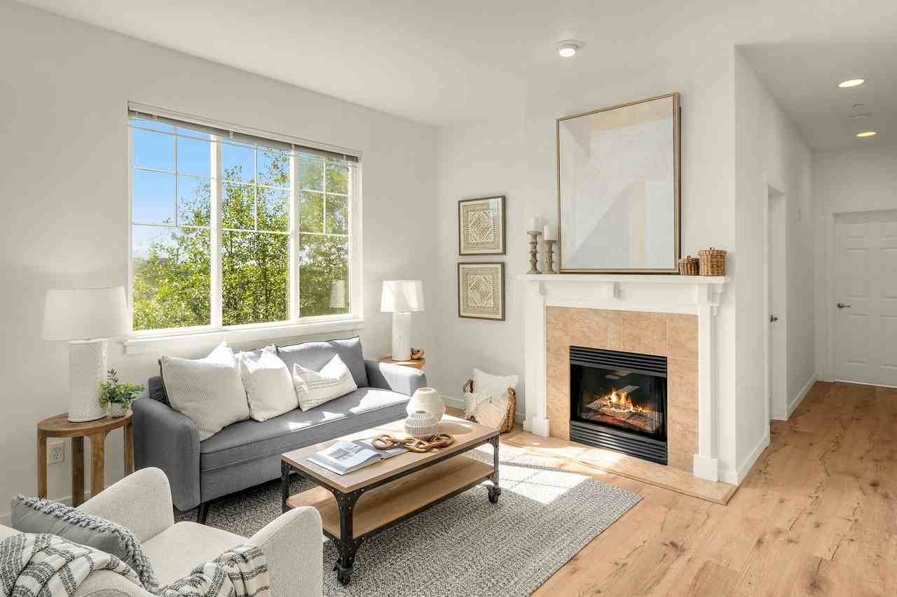 1877 16th Ln Ne - Photo 7 of 26