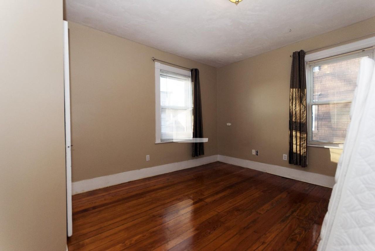 9 Haskell St - Photo 3 of 5