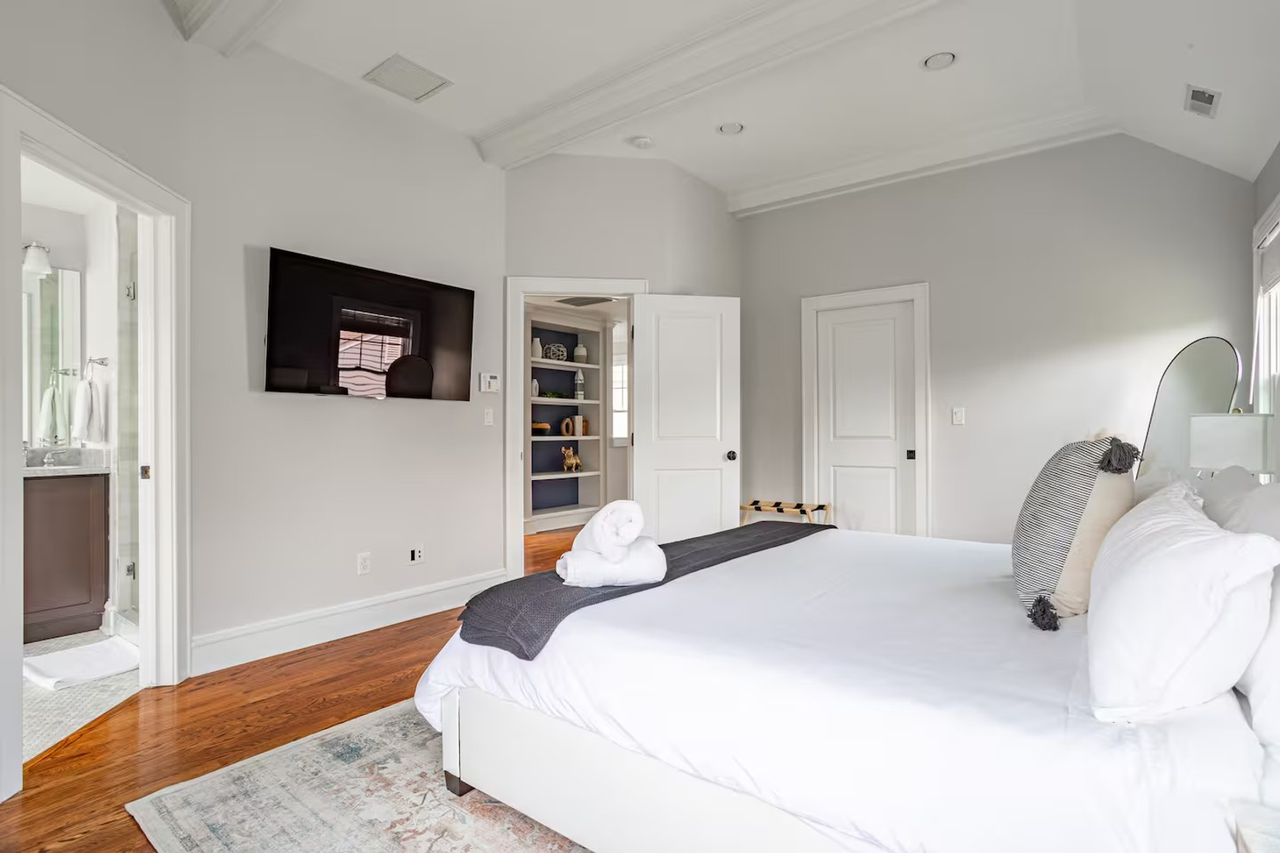 18 Jefferson Rd - Photo 2 of 35