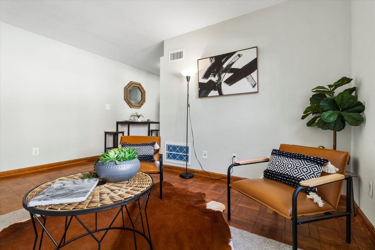 613 Hamlin St Ne - Photo 5 of 33