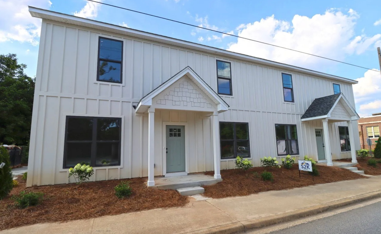 408 S Gregg St #A - Photo 3 of 22