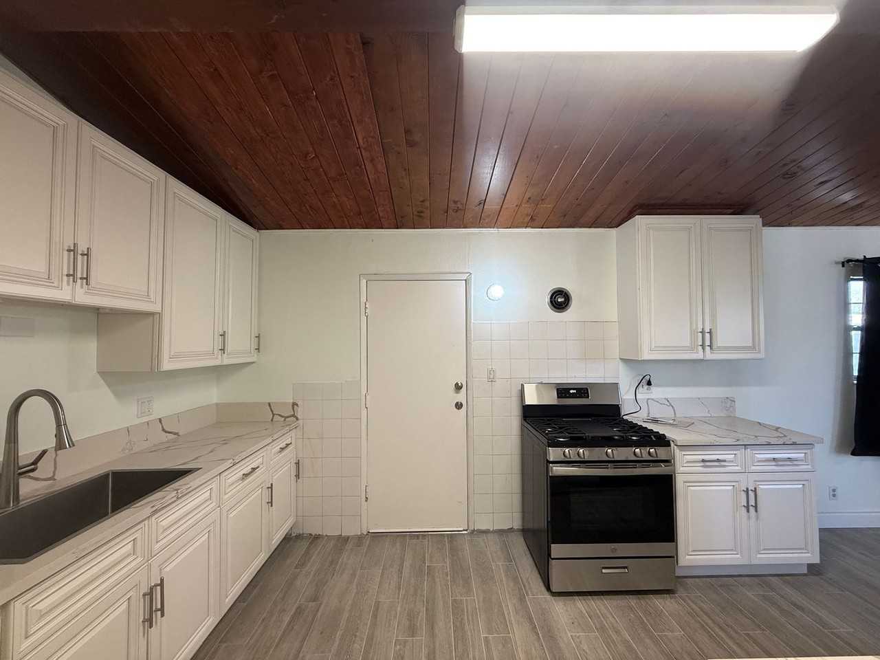 38628 Sumac Ave - Photo 7 of 19