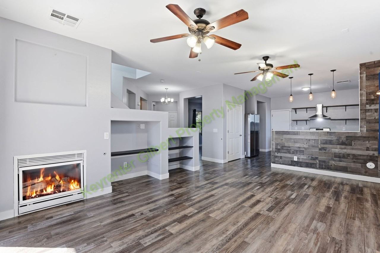 1621 S Starling Dr - Photo 4 of 43