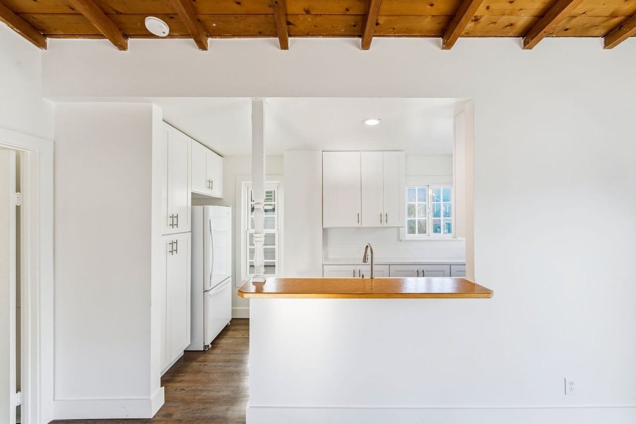 307 1/2 Anade Ave - Photo 5 of 17