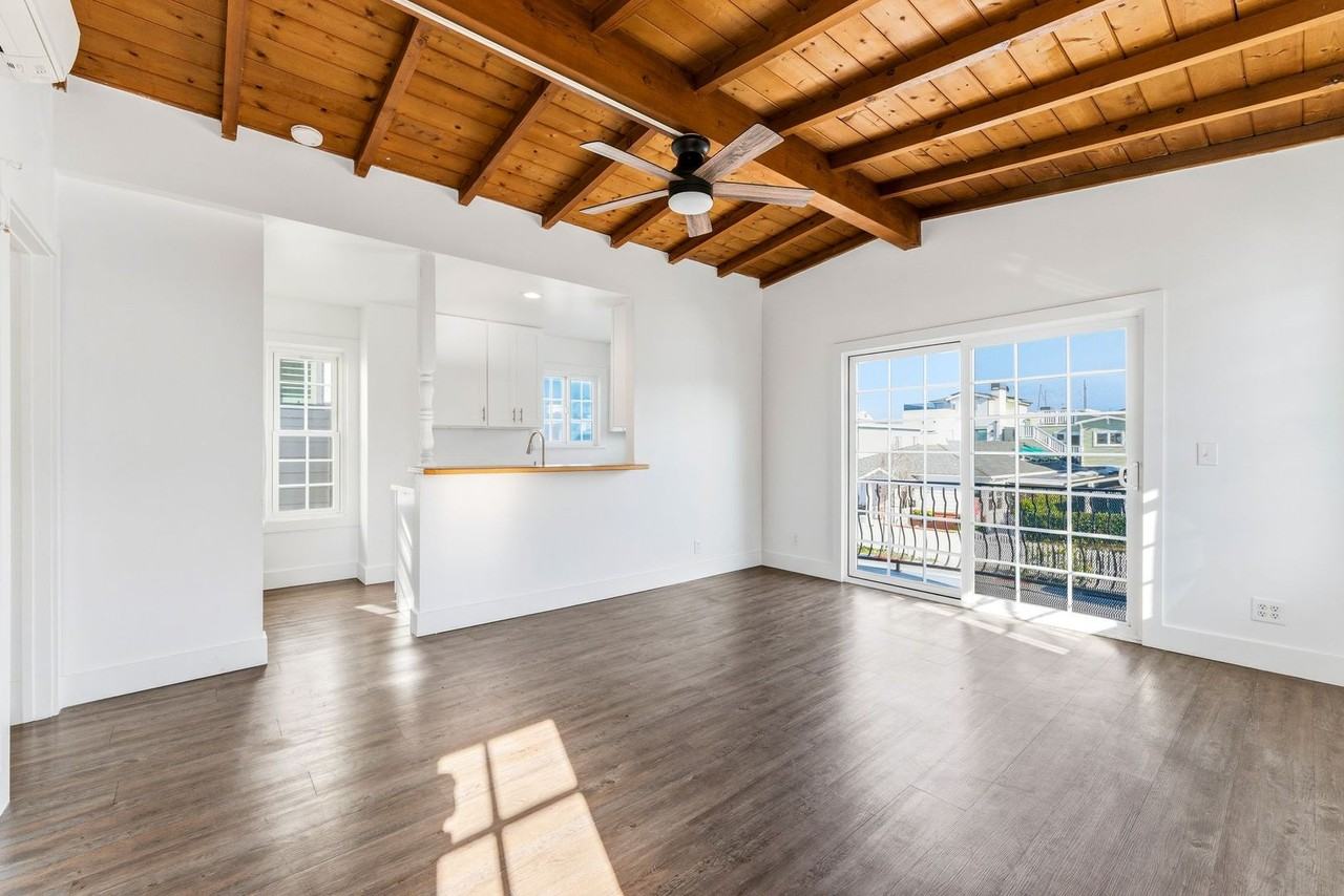 307 1/2 Anade Ave - Photo 7 of 17