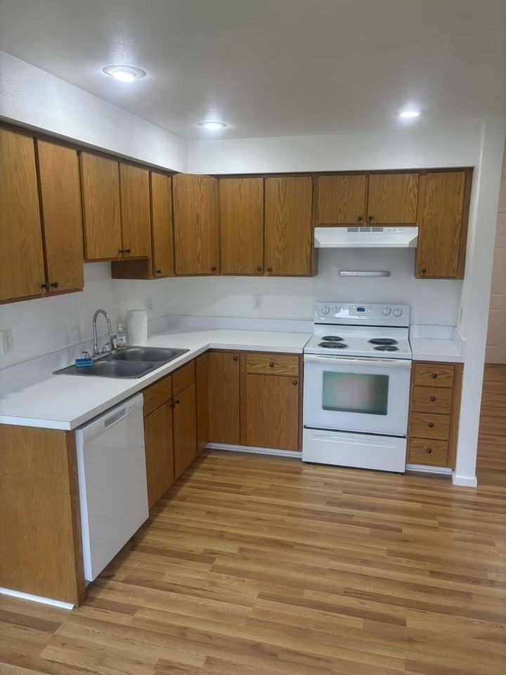 5623 Delia Ln Sw - Photo 3 of 8