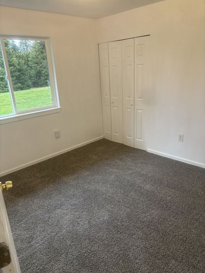 5623 Delia Ln Sw - Photo 4 of 8