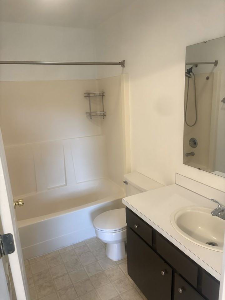 5623 Delia Ln Sw - Photo 6 of 8