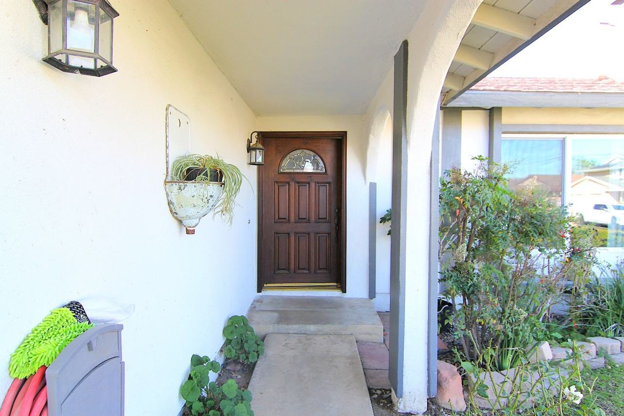 5604 Bloomfield St - Photo 4 of 22