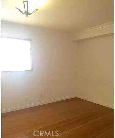 1154 S Barrington Ave #1154-102 - Photo 4 of 11