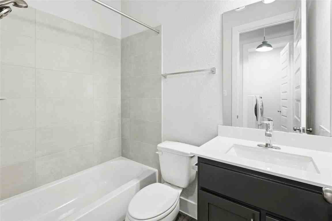 1121 Spring Gulch Ln #1121