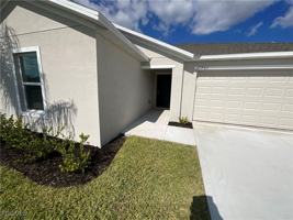 featured image of 11961 Savanna Lakes Blvd #11961