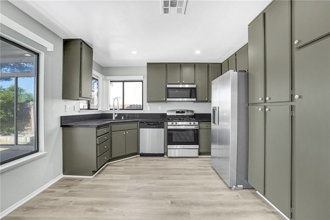 1721 Viridan Ave #1721 - Photo 6 of 26