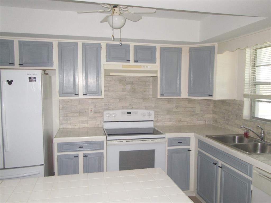 64 Annapolis Ln #64 - Photo 7 of 19