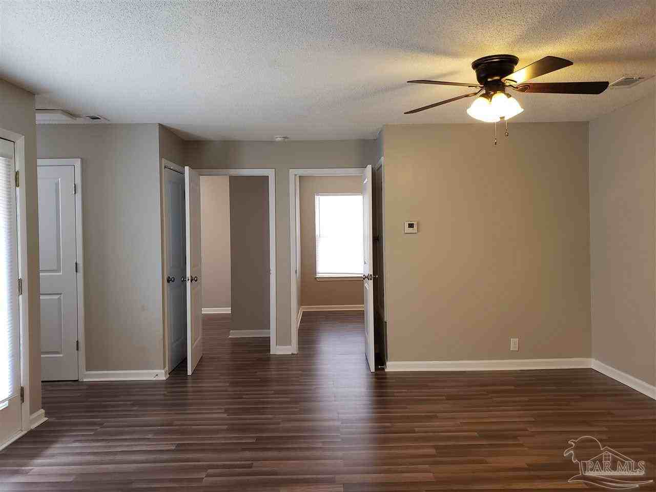 345 S I St #345B - Photo 5 of 8