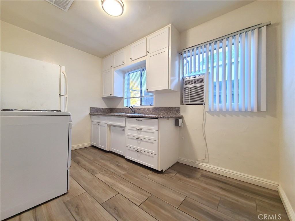 10932 Evans St #10932 - Photo 4 of 10