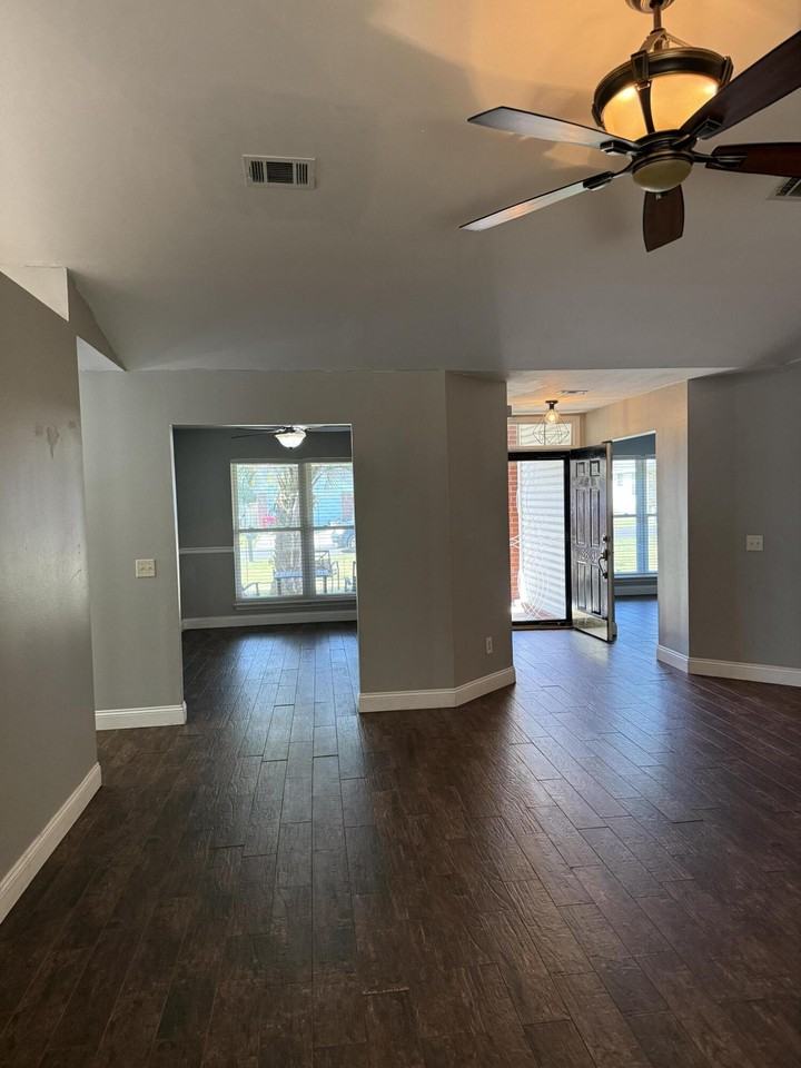 2813 Atoka Trl #2813 - Photo 7 of 47