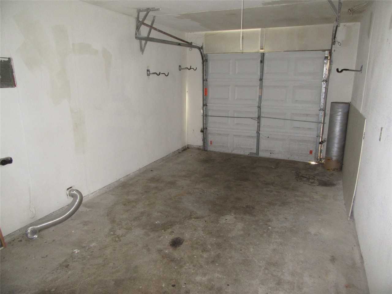 2912 N Logan St #2912 - Photo 3 of 9