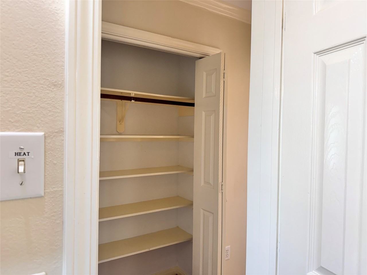 2515 105th St #2515 - Photo 5 of 13