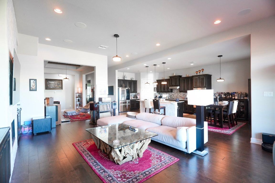 2943 San Milan Pass #2943 - Photo 2 of 21