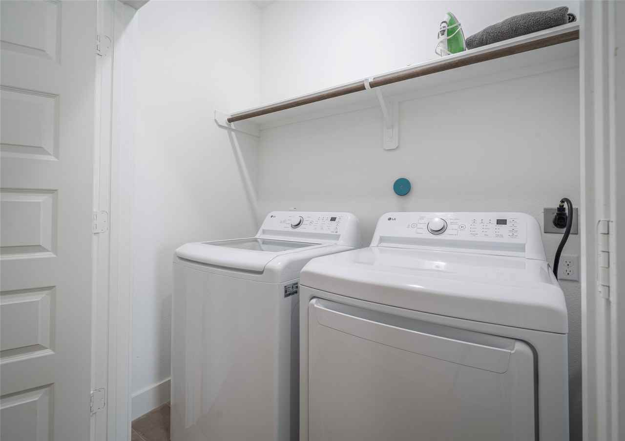 316 Thornton Rd #316D - Photo 3 of 8