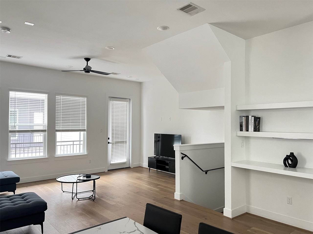 316 Thornton Rd #316D - Photo 6 of 8