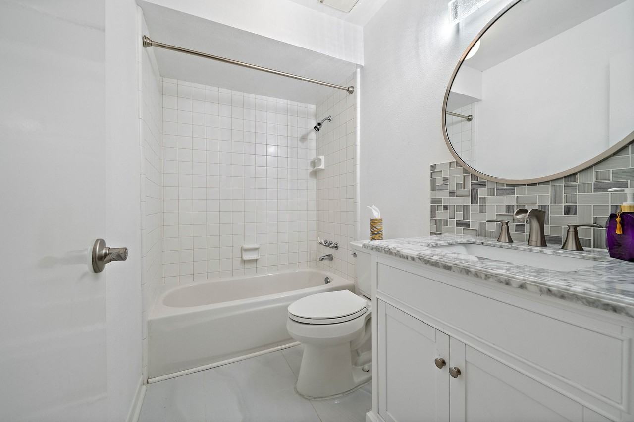 2615 Yorktown Ln #2615 - Photo 6 of 22