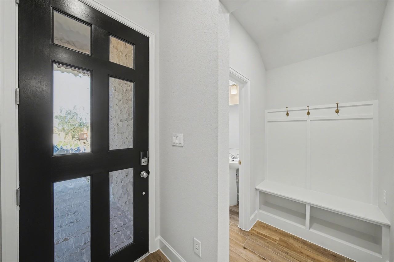 2919 Orange Leaf Dr #2919 - Photo 4 of 40