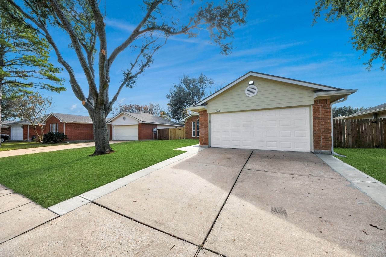 15411 Town Green Dr #15411 - Photo 4 of 19