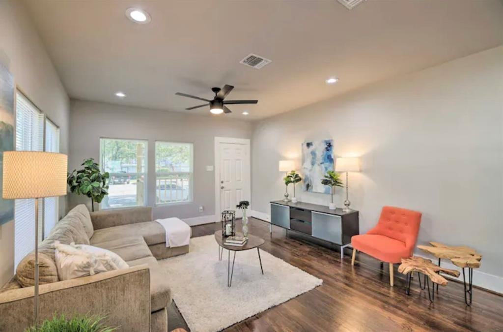 5224 Leeland St #5224 - Photo 3 of 14