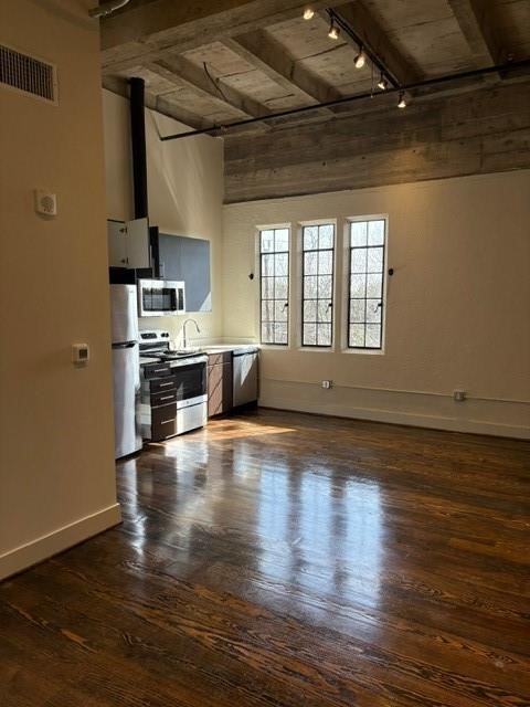 4411 Dallas St #4411-15 - Photo 7 of 9